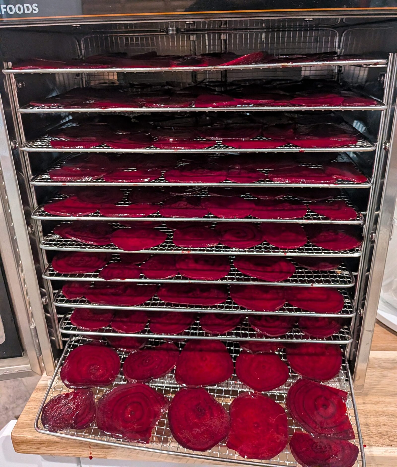 Dehydrating beets